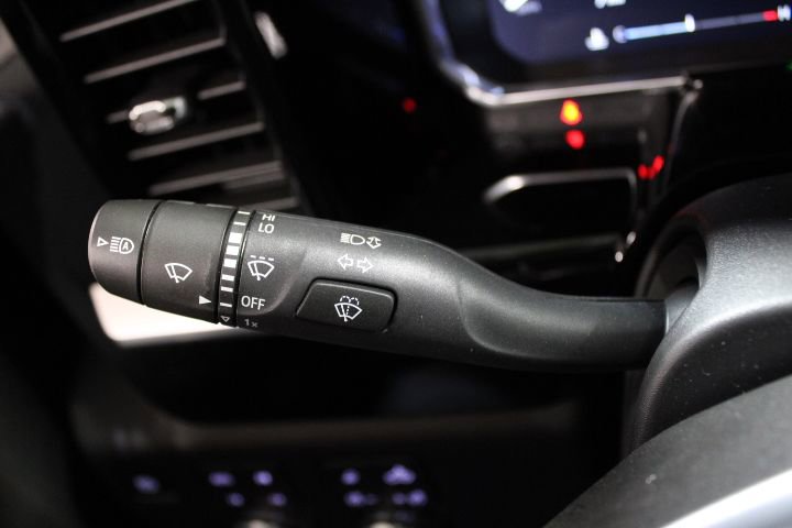 New 2026 GMC Sierra 1500 SLE image 38