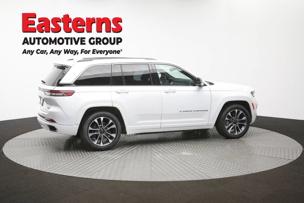 Used 2022 Jeep Grand Cherokee Overland AWD/4WD image 47