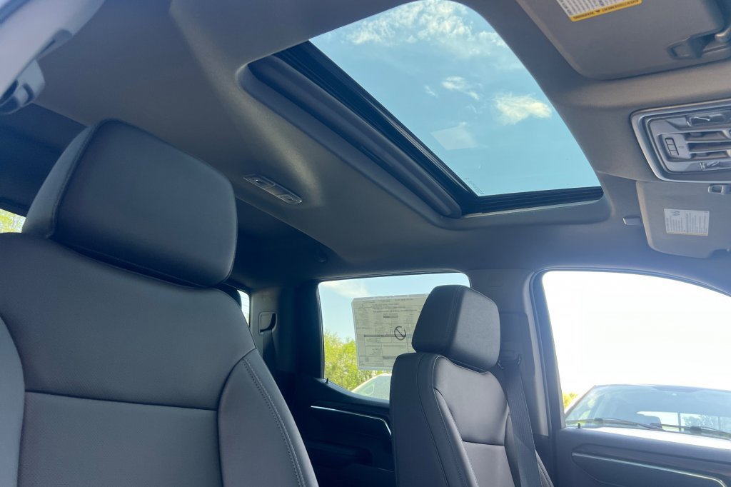 New 2026 GMC Sierra 1500 SLT w/ SLT Premium Package image 13