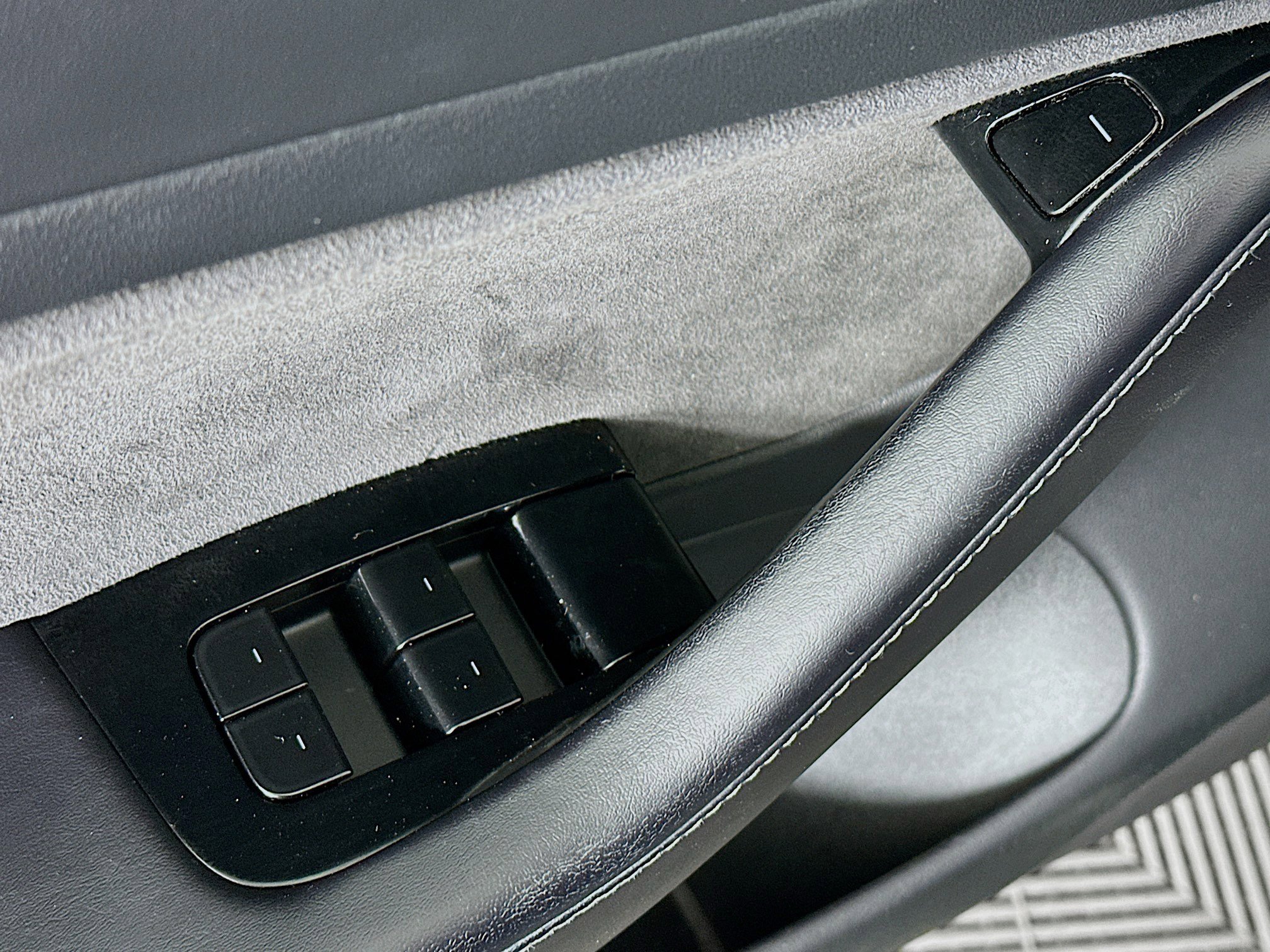 Used 2020 Tesla Model 3 Long Range image 15