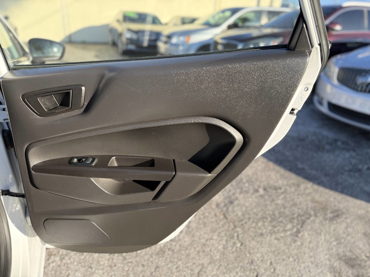 Used 2017 Ford Fiesta SE image 23