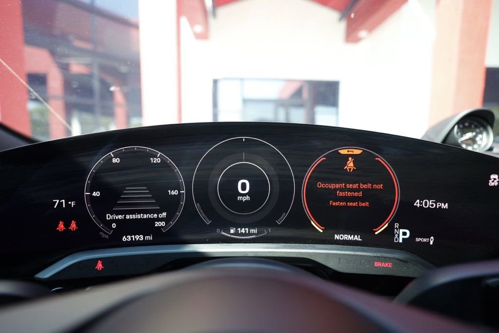 Used 2021 Porsche Taycan image 21