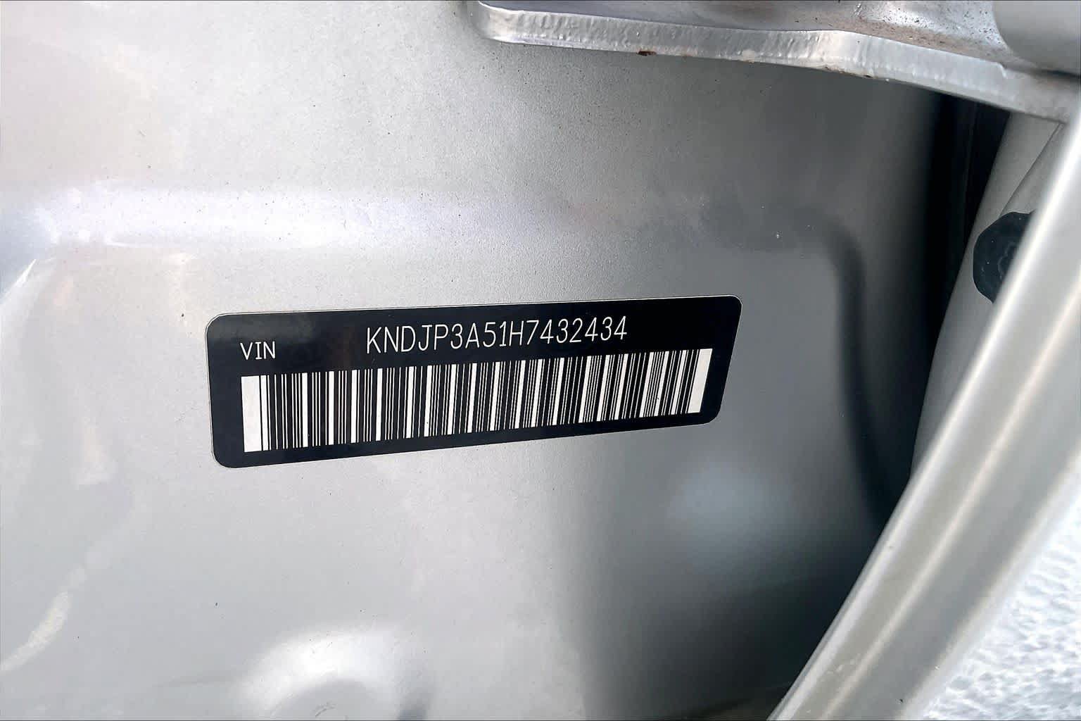 Used 2017 Kia Soul + FWD image 34