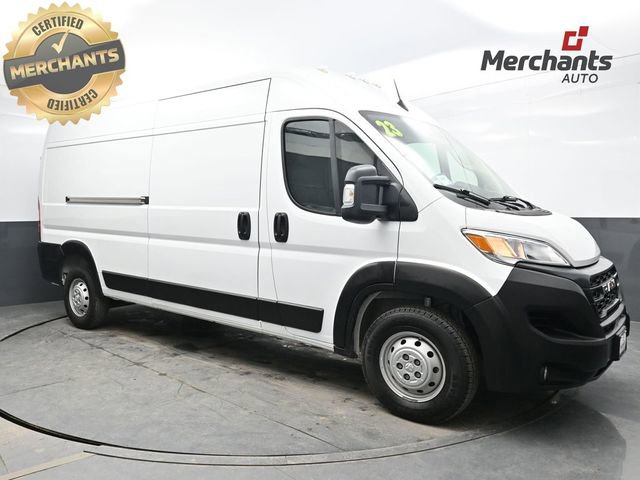 Used 2023 RAM ProMaster 2500 FWD image 1