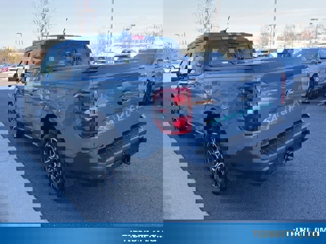 Certified 2025 Ford Maverick Lariat w/ 4K Tow Package image 6