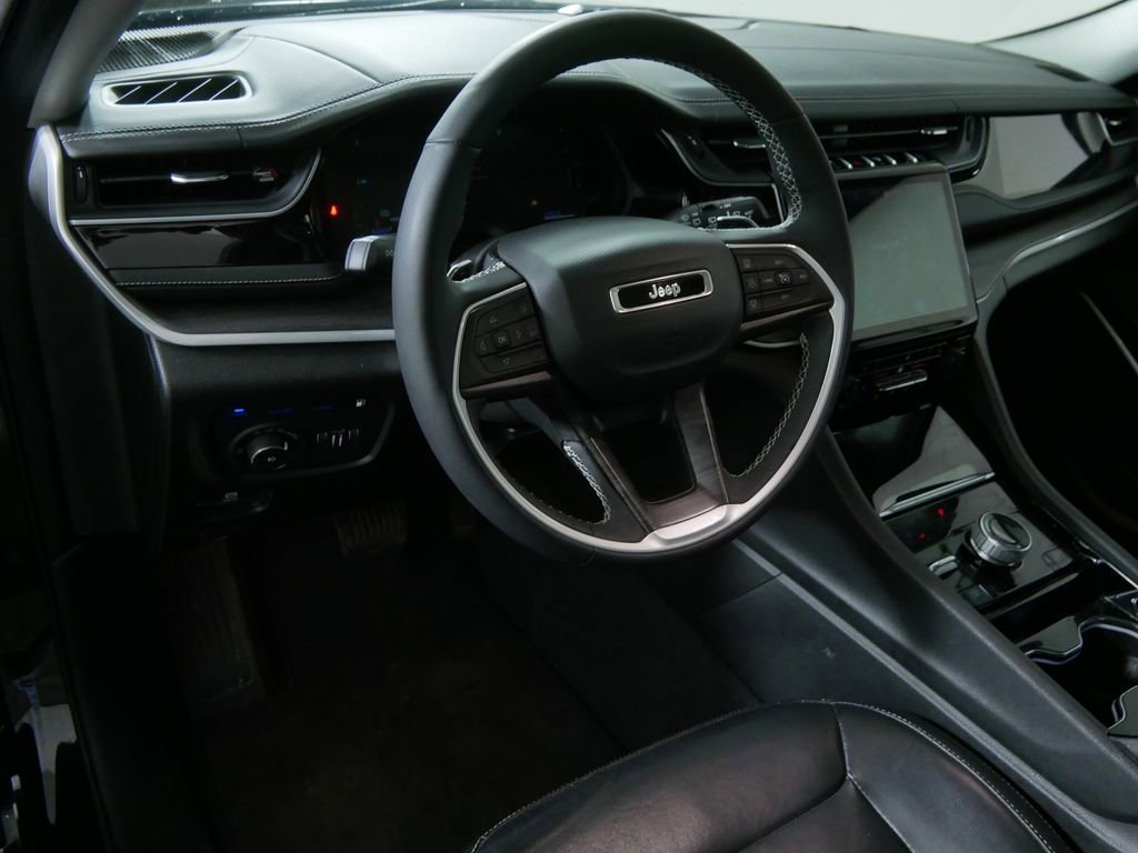 Used 2022 Jeep Grand Cherokee Limited 4xe image 11