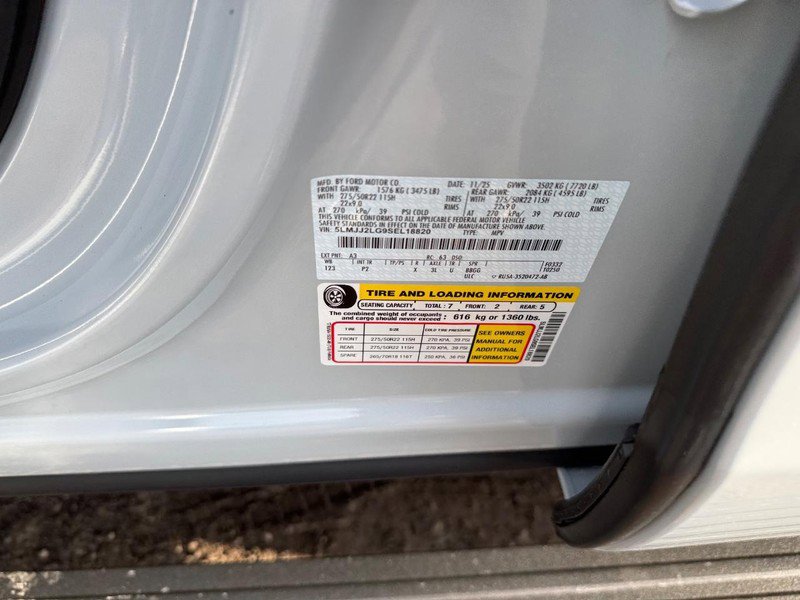 New 2025 Lincoln Navigator Reserve w/ Jet Appearance Package image 26