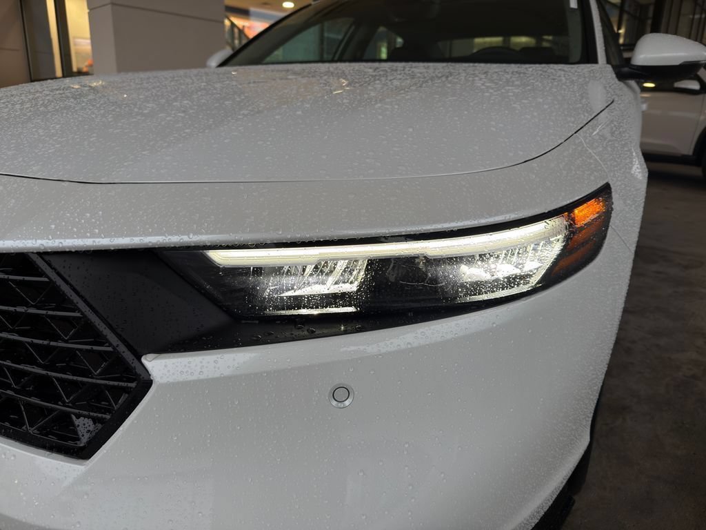 Used 2026 Honda Accord EX-L image 9