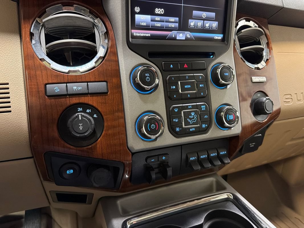 Used 2015 Ford F250 King Ranch w/ FX4 Off-Road Package AWD/4WD image 19