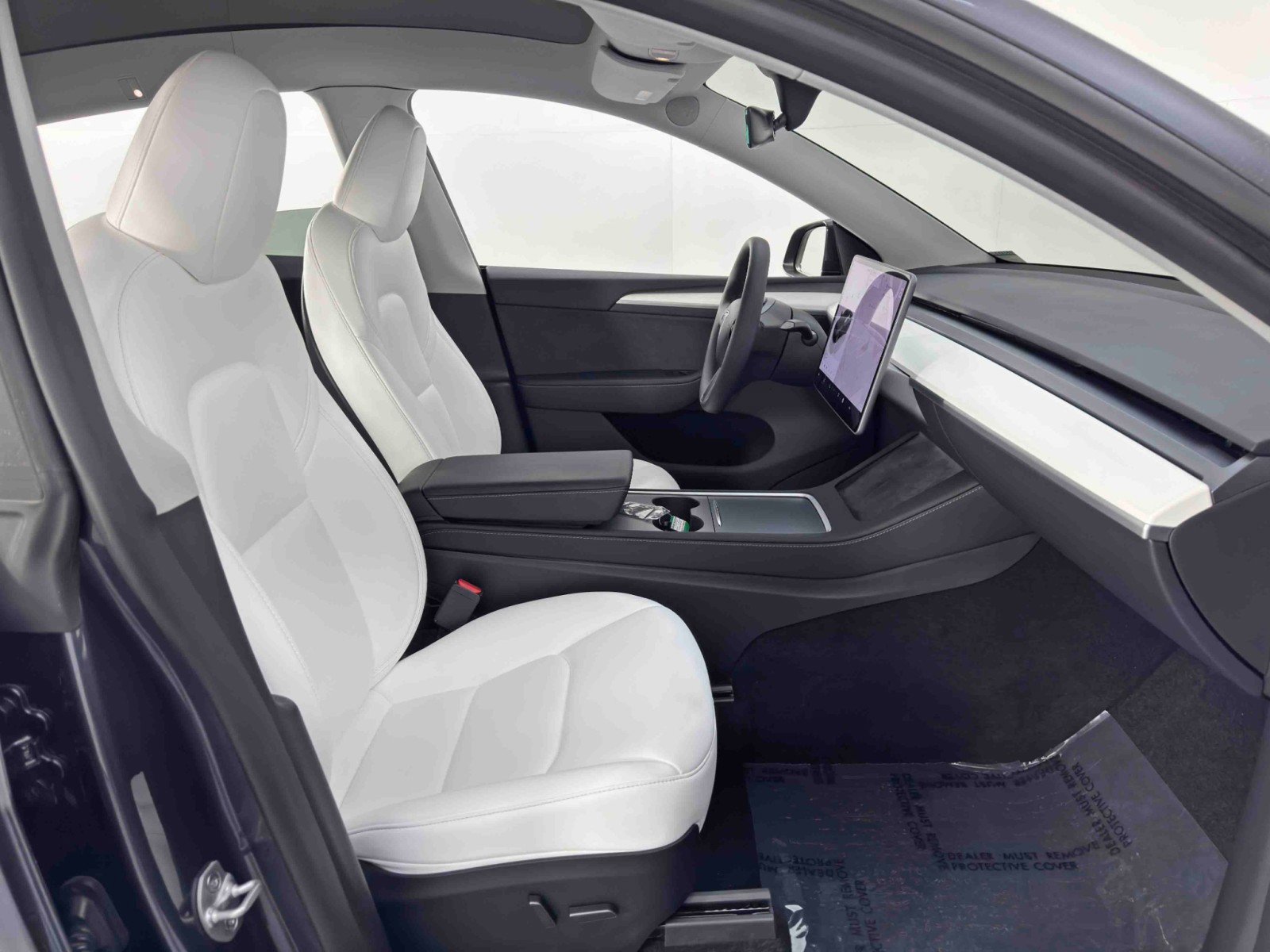Used 2024 Tesla Model Y Long Range image 16
