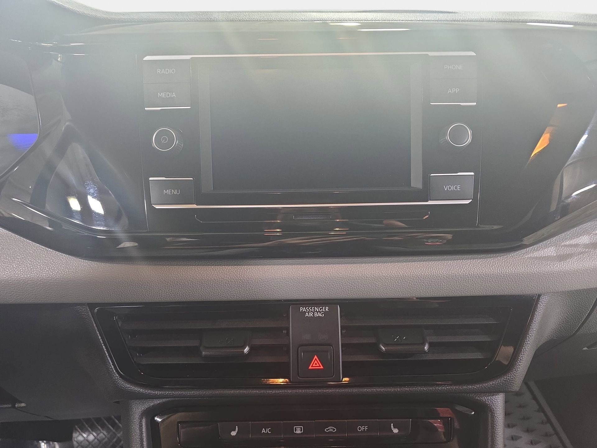 Used 2024 Volkswagen Taos S image 19