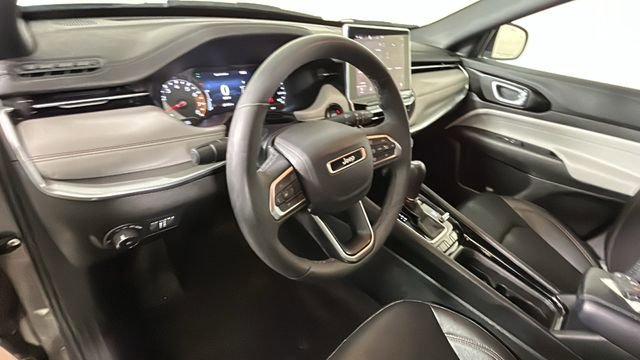 Used 2024 Jeep Compass Limited AWD/4WD image 14