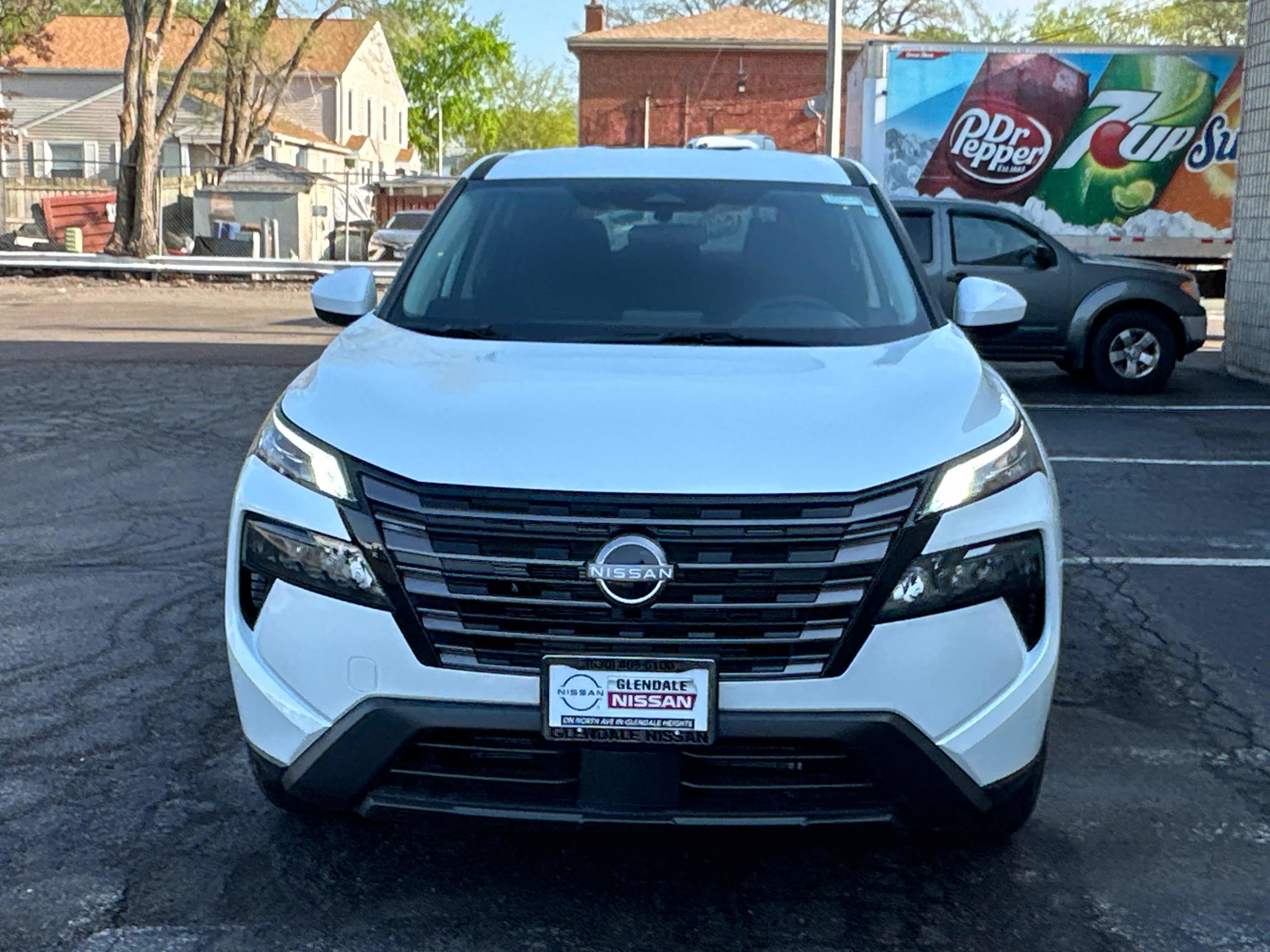 New 2026 Nissan Rogue SV w/ Cold Weather Package AWD/4WD image 2