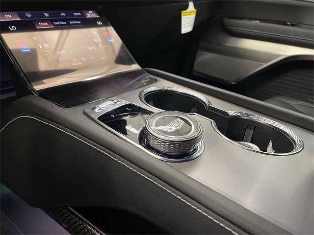 New 2026 Cadillac Vistiq Luxury w/ LPO, Floor Liner Package image 23