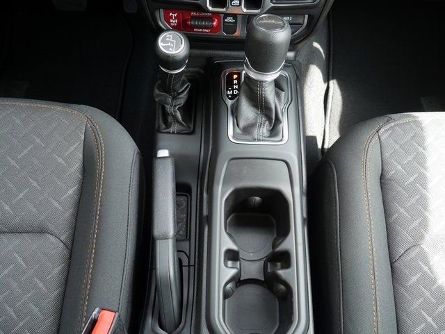 New 2025 Jeep Gladiator Mojave w/ Safety Group AWD/4WD image 18