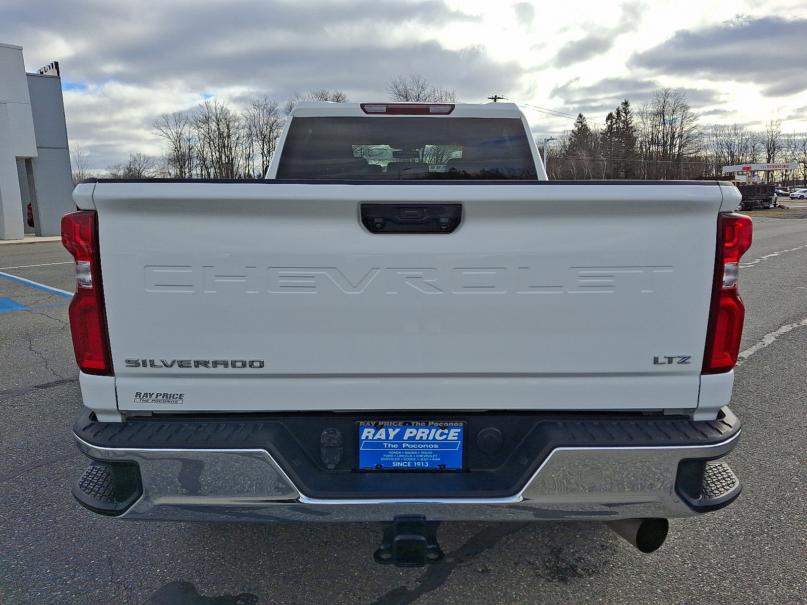 Used 2023 Chevrolet Silverado 2500 LTZ image 5