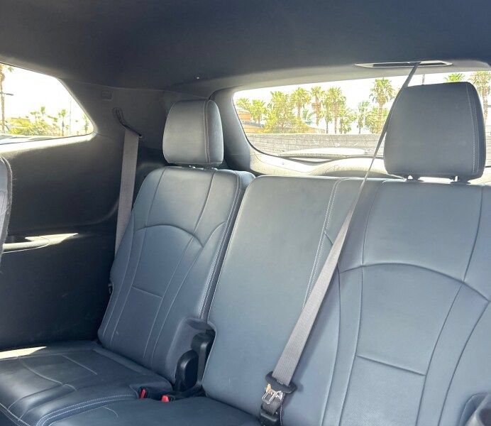 Used 2023 Buick Enclave Essence FWD image 9