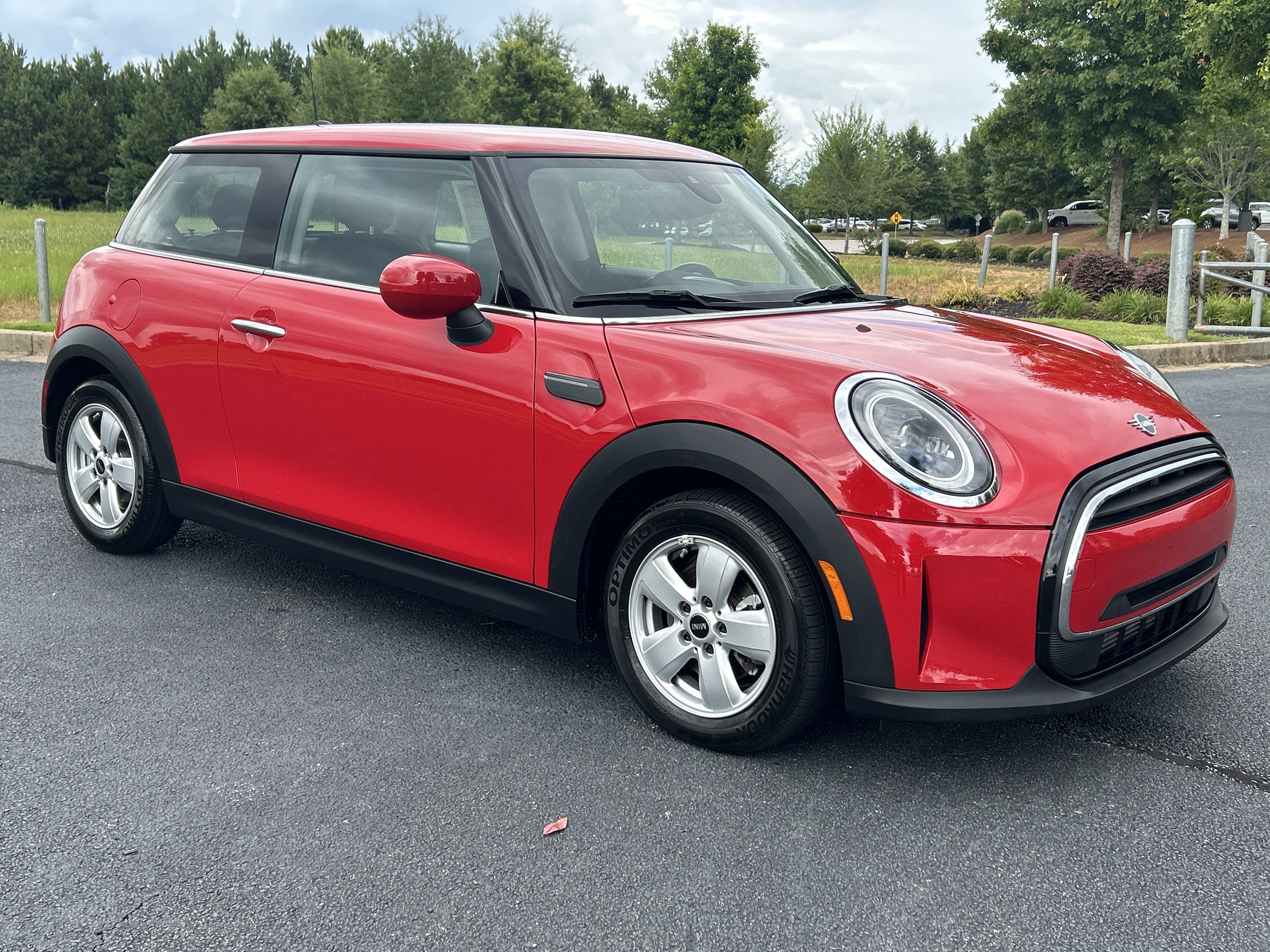 Used 2024 MINI Cooper 2-Door Hardtop FWD image 2
