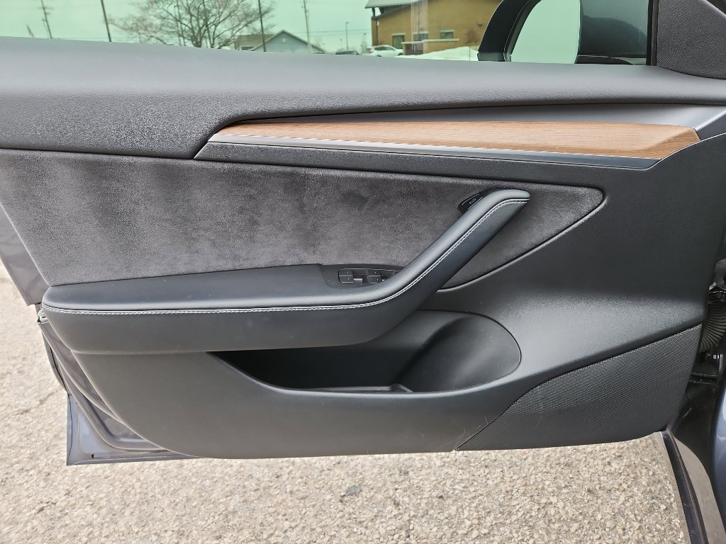 Used 2021 Tesla Model 3 Long Range image 13