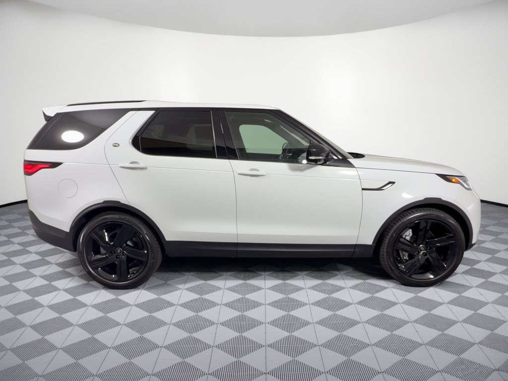 New 2026 Land Rover Discovery S AWD/4WD image 8