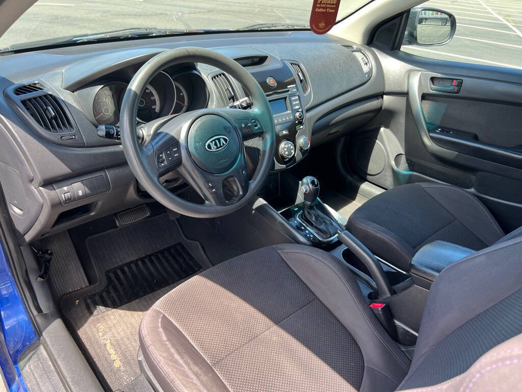 Used 2012 Kia Forte Koup EX FWD image 10