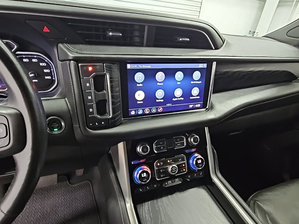 Used 2021 GMC Yukon XL Denali w/ Denali Premium Package image 12