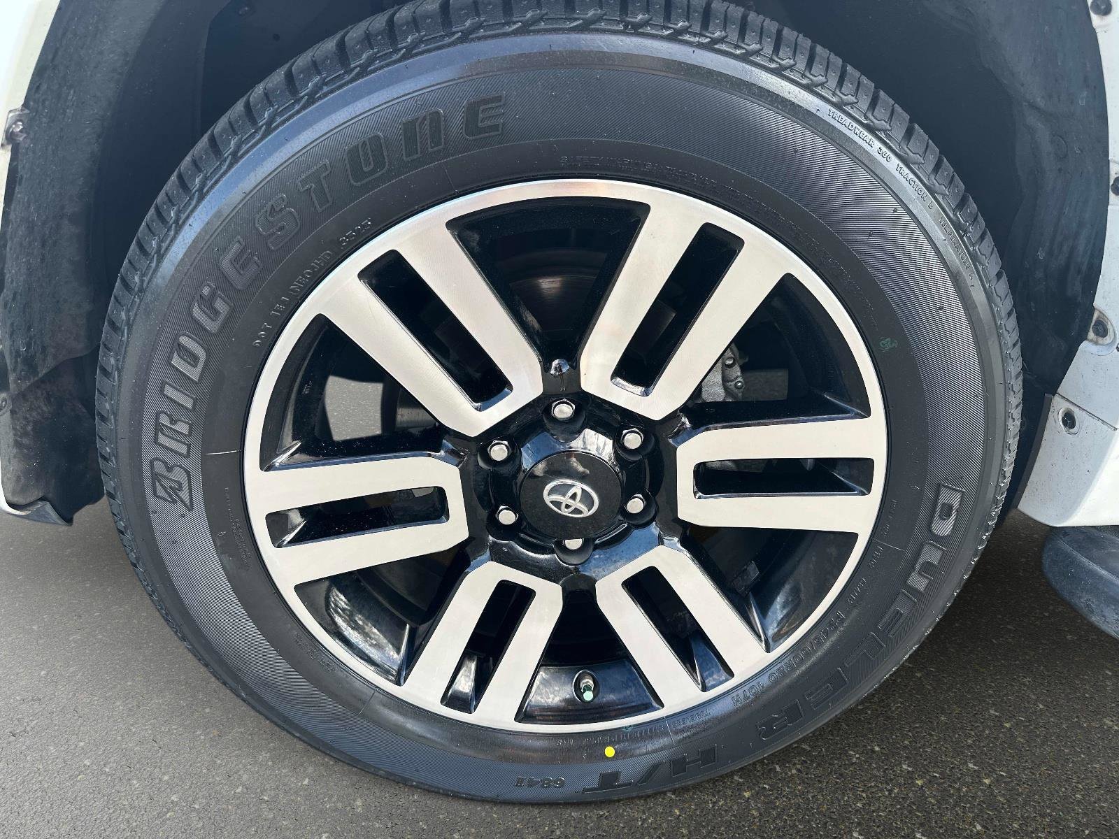 Used 2020 Toyota 4Runner Limited image 11