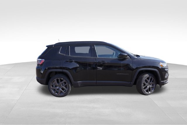 New 2026 Jeep Compass Limited AWD/4WD image 3