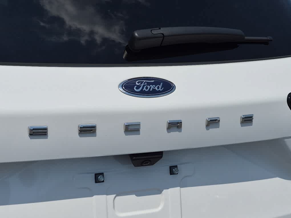 Used 2022 Ford Escape SE w/ SE Sport Appearance Package AWD/4WD image 19