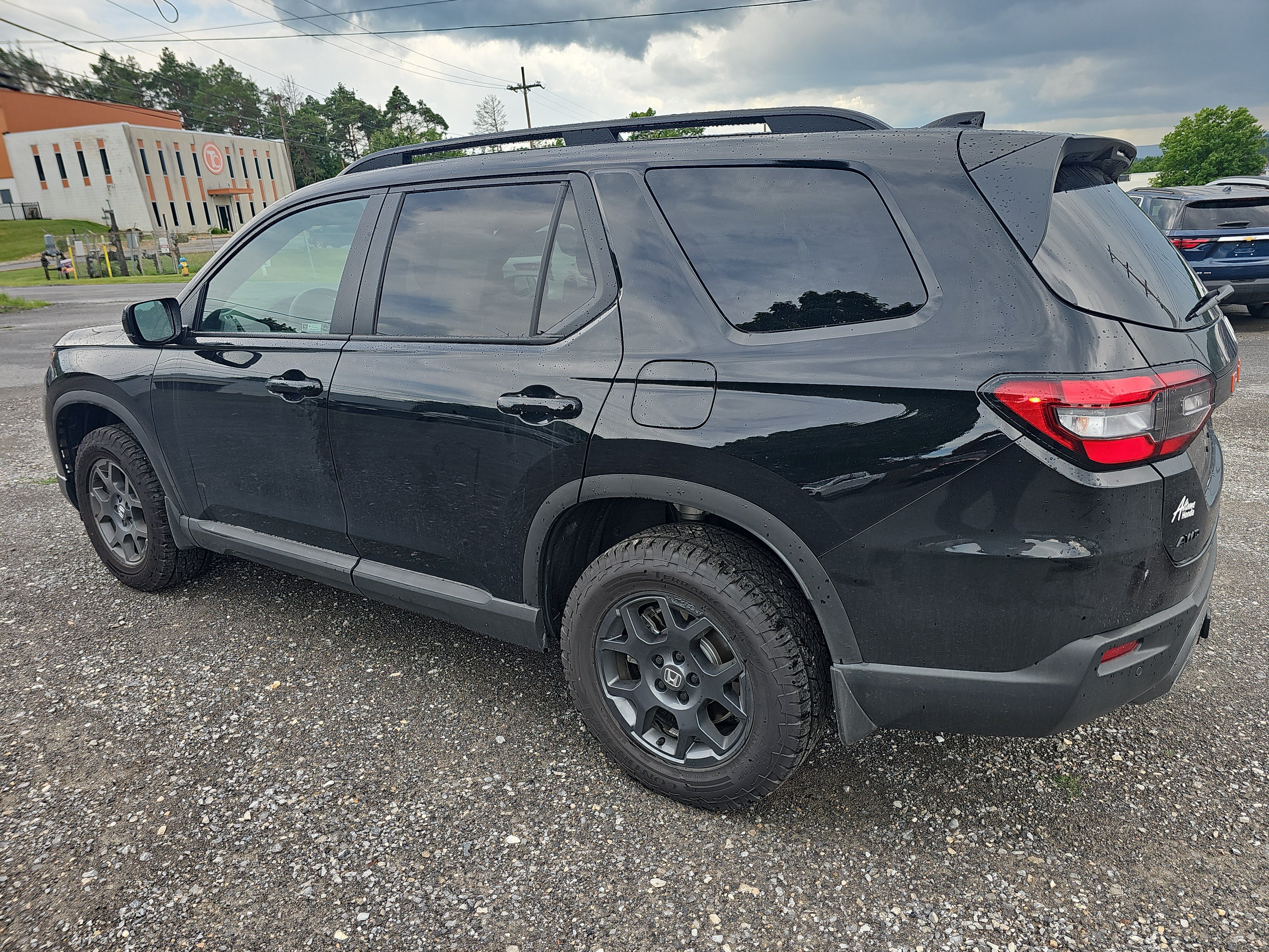 Used 2026 Honda Pilot TrailSport image 6