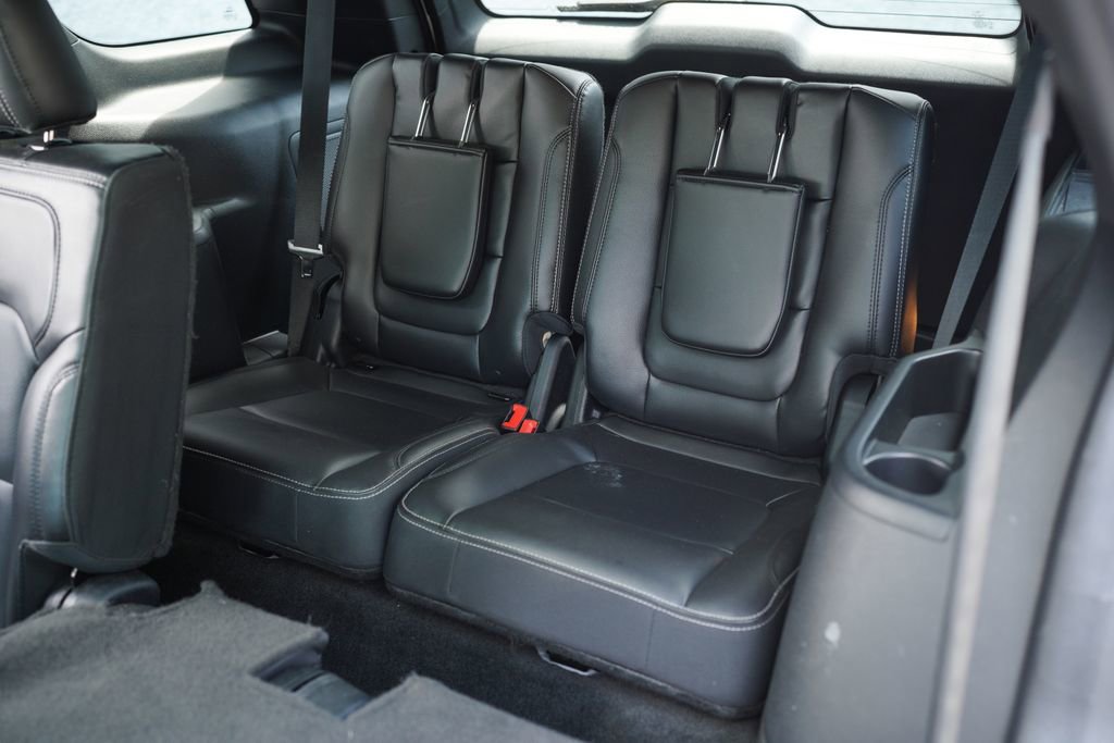 Used 2017 Ford Explorer Limited w/ Equipment Group 301A AWD/4WD image 25
