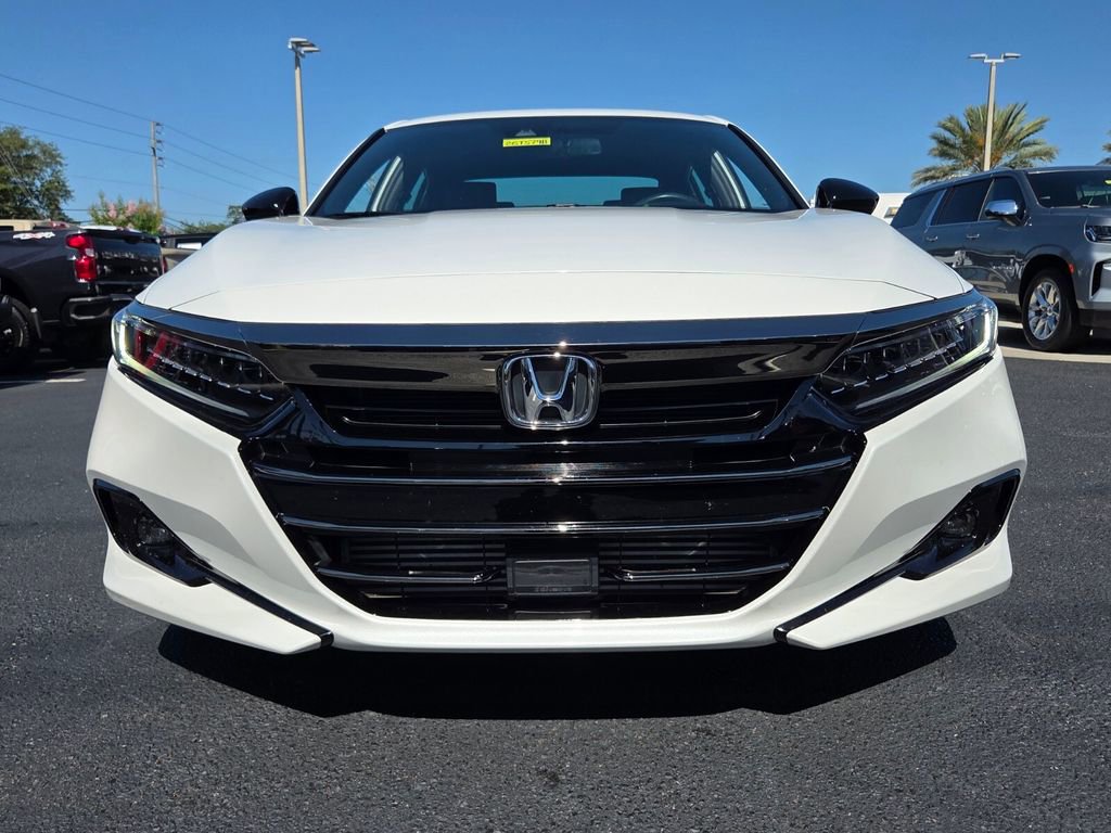 Used 2022 Honda Accord Sport image 2