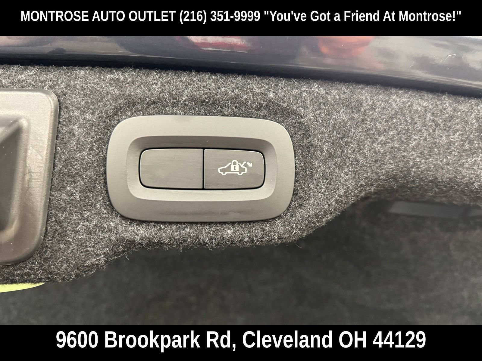 Used 2019 Volvo S60 T6 Momentum w/ Multimedia Package AWD/4WD image 45
