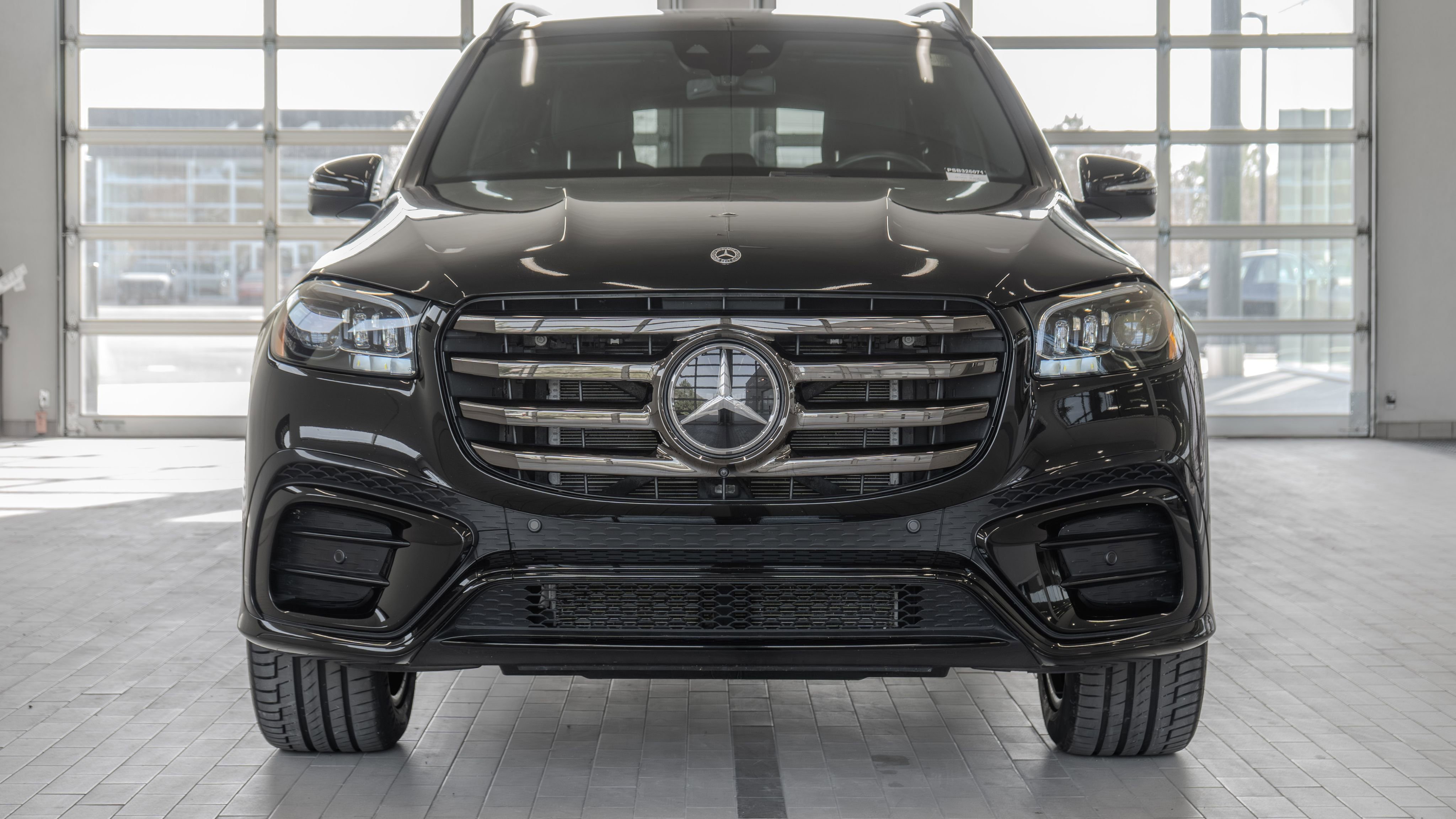 Certified 2025 Mercedes-Benz GLS 450 4MATIC w/ AMG Line Exterior image 11