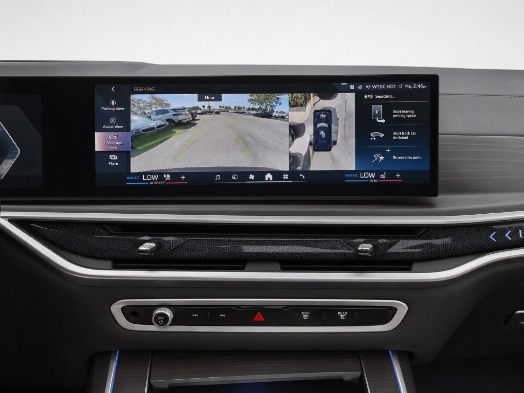 Certified 2024 BMW X7 xDrive40i w/ Executive Package AWD/4WD image 31