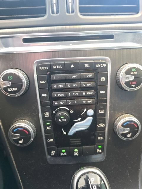 Used 2016 Volvo XC60 T5 Premier w/ Proximity Package FWD image 10