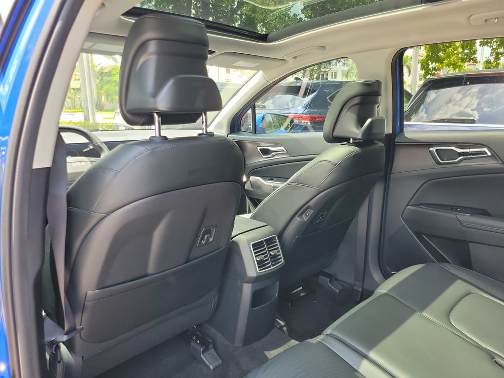 Certified 2026 Kia Sportage SX FWD image 12