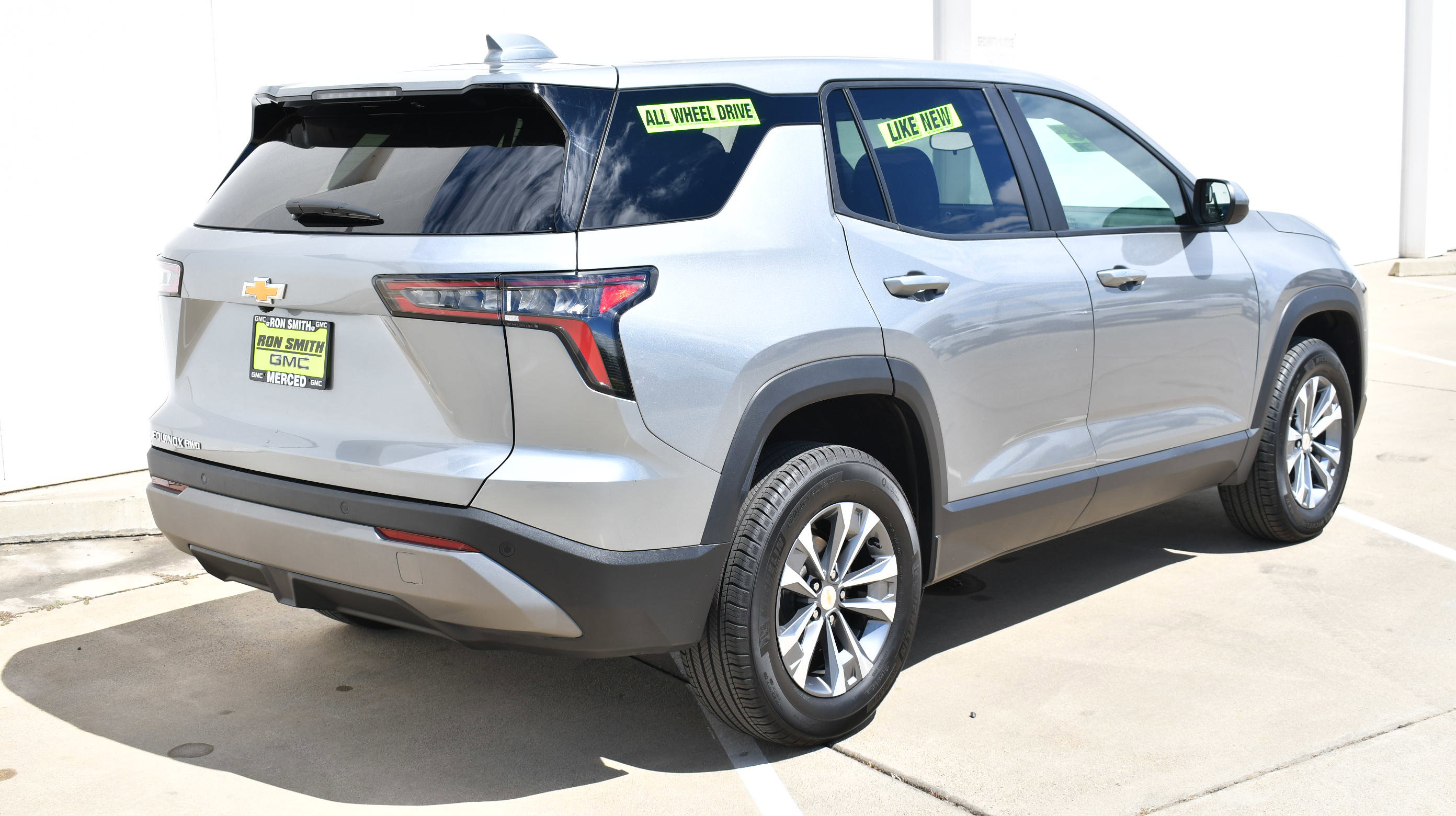 Used 2025 Chevrolet Equinox LT AWD/4WD image 7