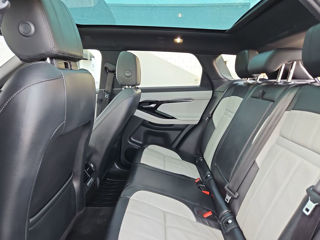 Used 2020 Land Rover Range Rover Evoque First Edition image 28