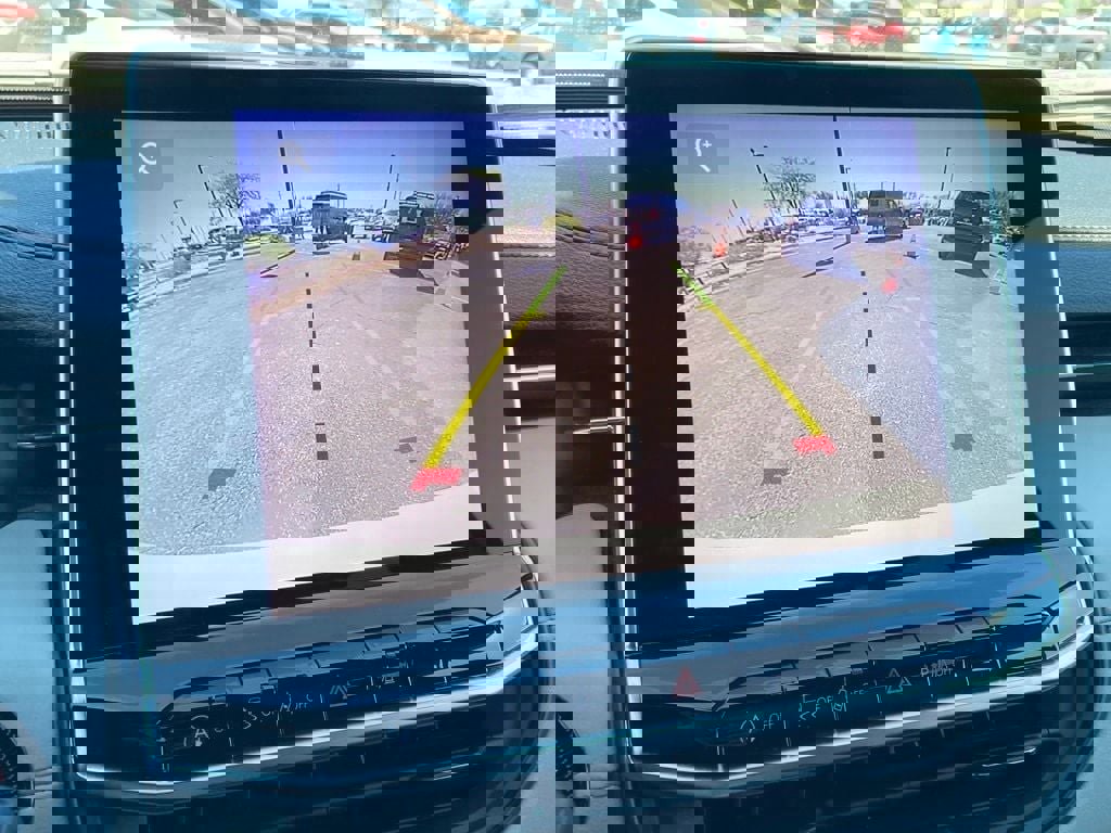 Used 2025 Jeep Compass Limited image 23