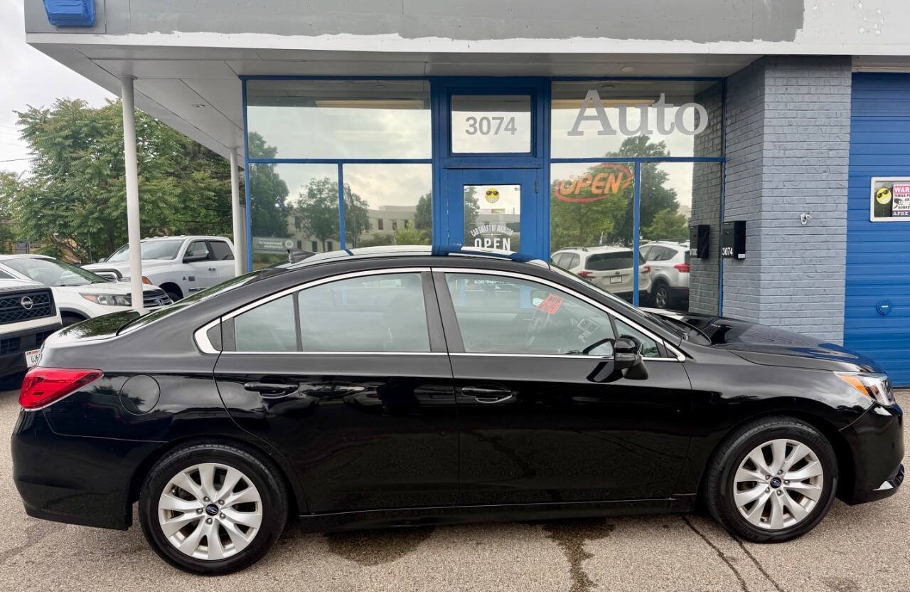 Used 2016 Subaru Legacy 2.5i Premium AWD/4WD image 2