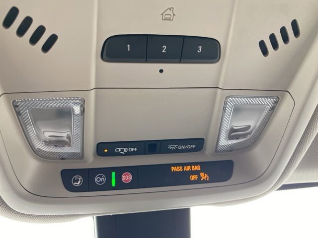 Used 2023 GMC Terrain Denali image 32