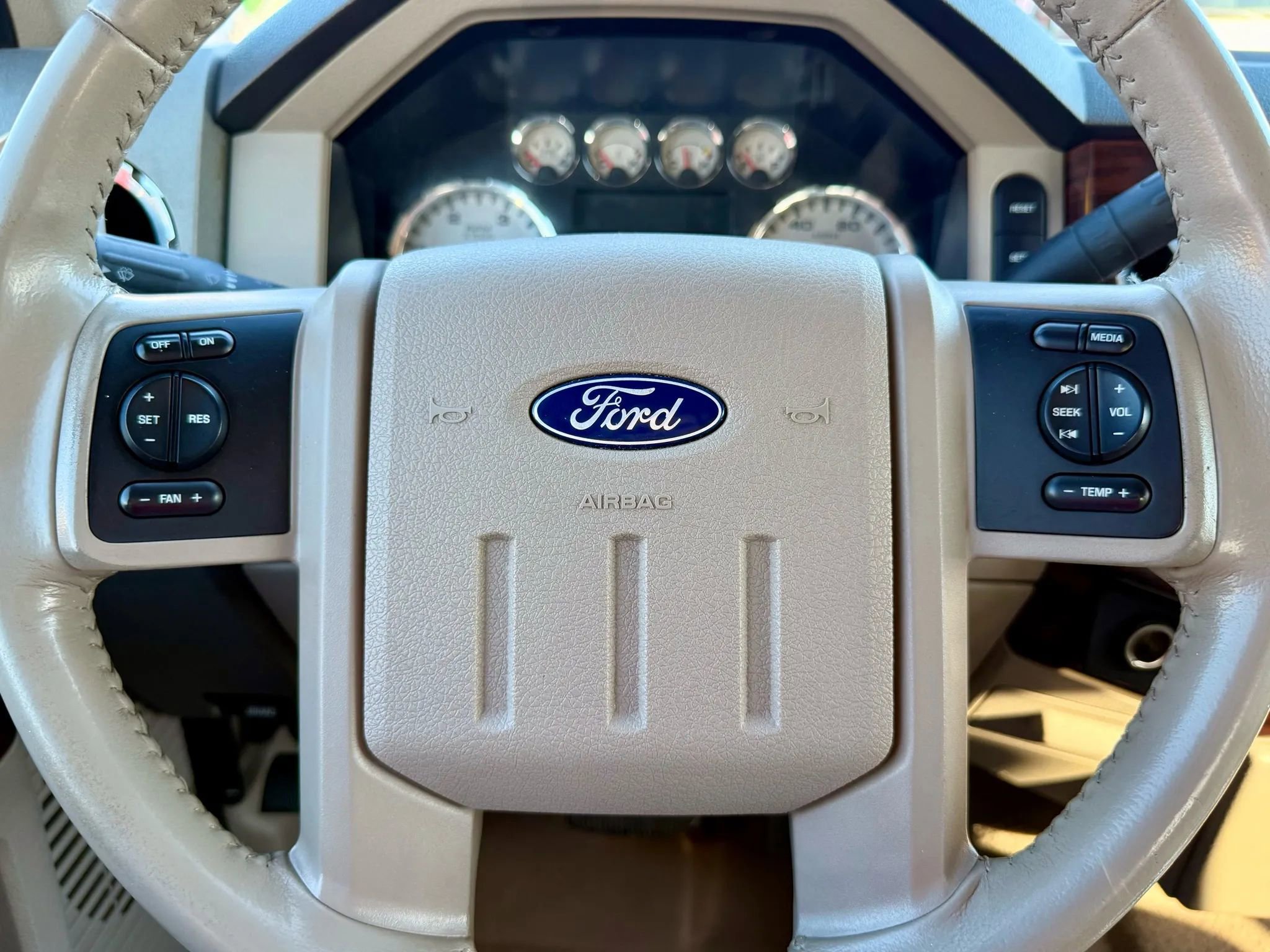 Used 2008 Ford F450 Lariat image 11