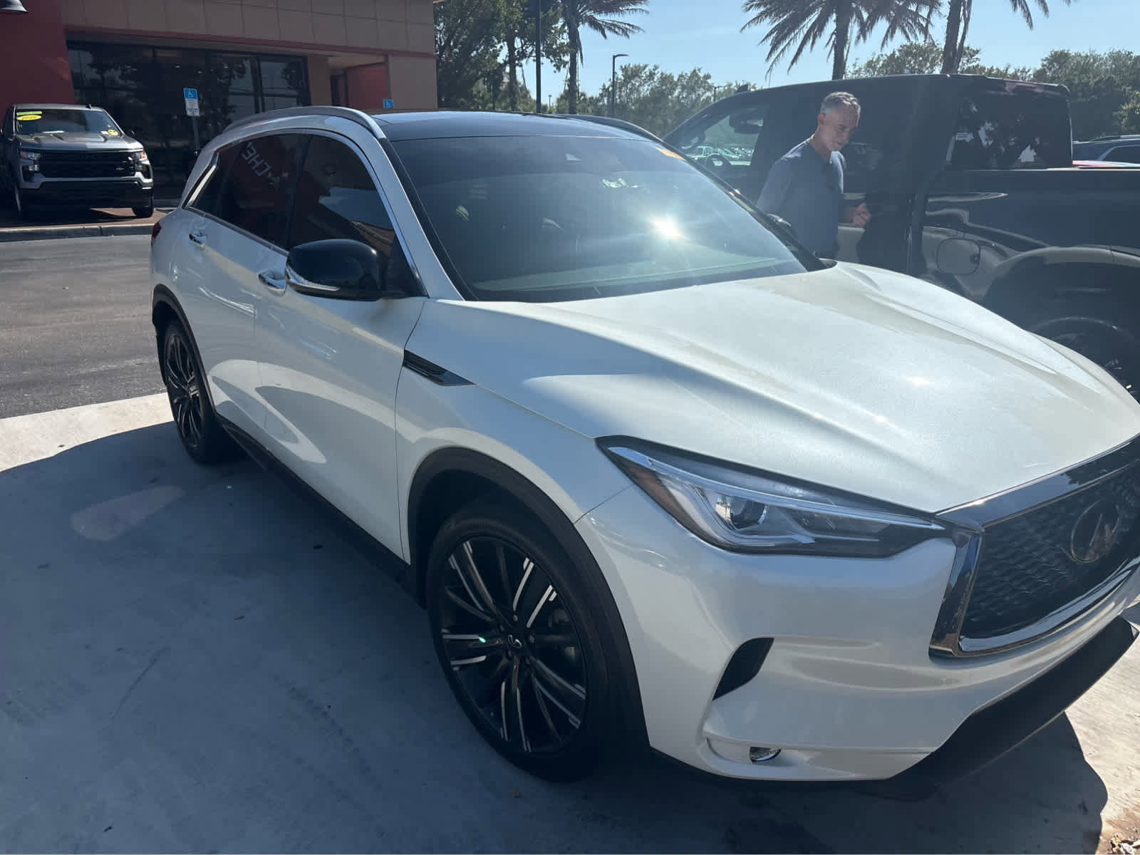 Used 2021 INFINITI QX50 Luxe w/ Appearance Package FWD image 15