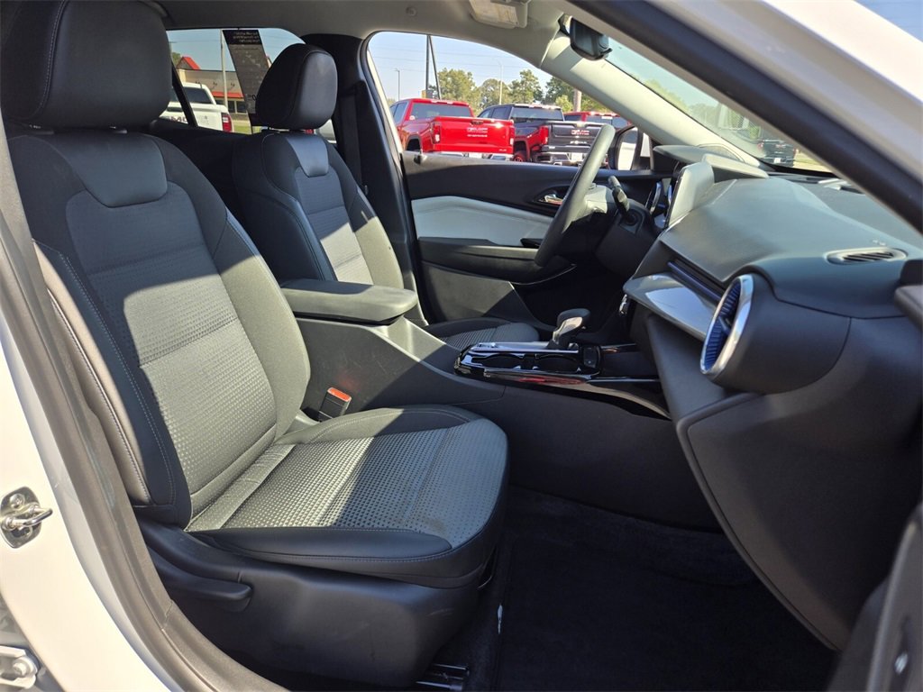 Used 2024 Chevrolet Trax LT image 19