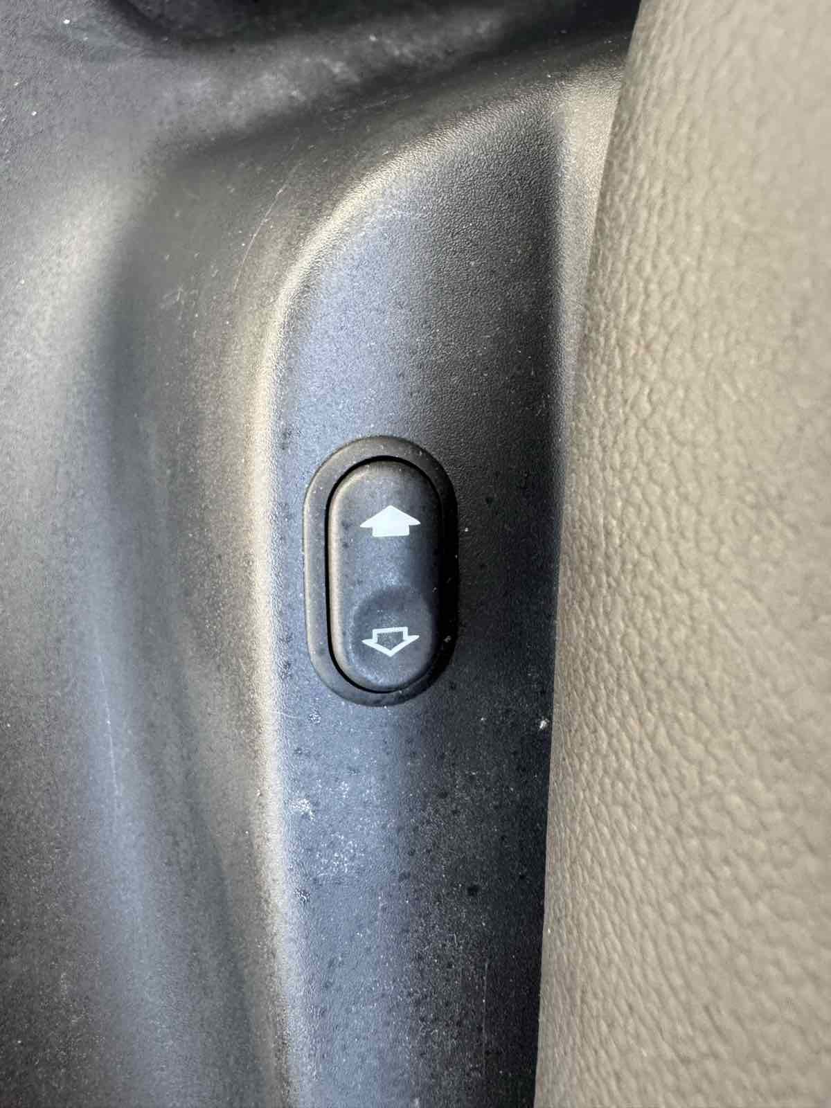 Used 2017 Jaguar F-PACE S image 44