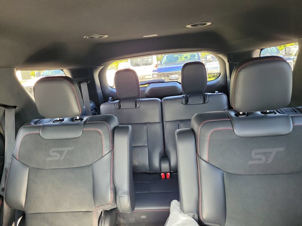 New 2026 Ford Explorer ST RWD image 14