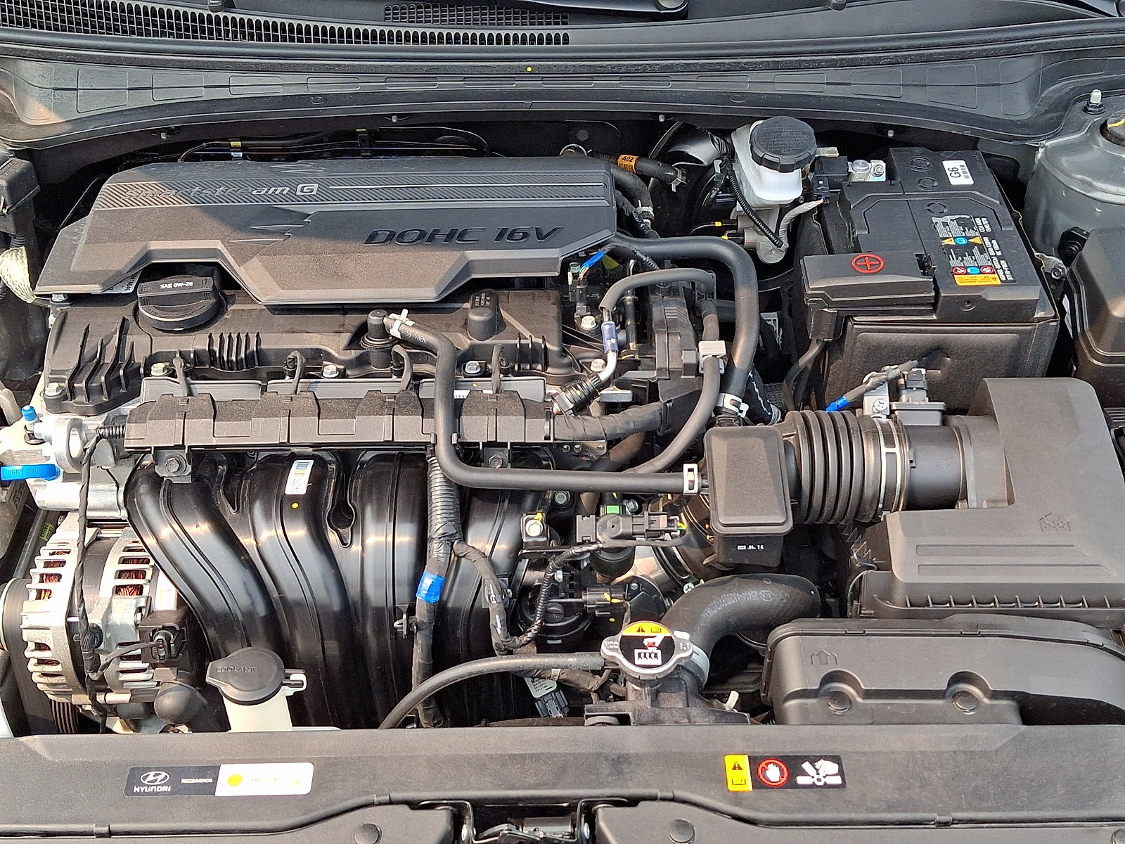 Certified 2025 Hyundai Elantra Sport FWD image 28