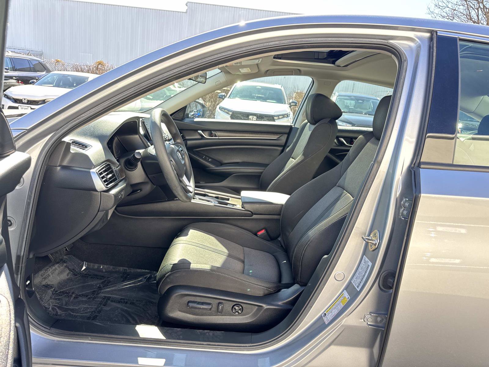 Used 2019 Honda Accord EX image 21