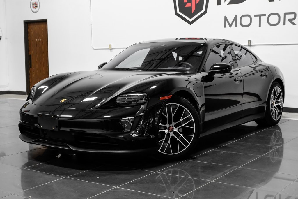 Used 2023 Porsche Taycan w/ Premium Package image 10